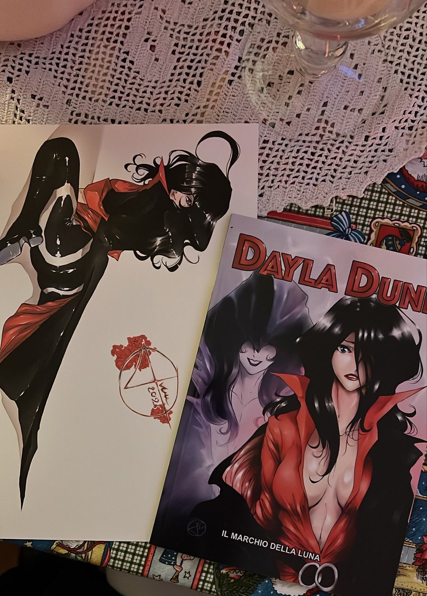 Ivan_Passamani's tweet photo. DAYLA DUNN…il marchio della luna ❤️🖤❤️
Il volume pilota da cui tutto è iniziato. 

The pilot volume from which it all started.
始める
#dayladunn
#fumetto #fumetti https://t.co/J1NybGSqCf
