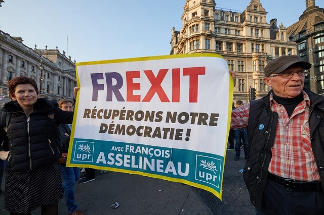 PanchoUribeMad's tweet photo. Sognez la petition pour que @f_asselineau soy reçu aux grandes medias. Le #Frexit est la seule option pour récupérer notre souveraineté. #AsselineauPrésident   
https://t.co/caoxog7nju https://t.co/TtOIvVlgAo
