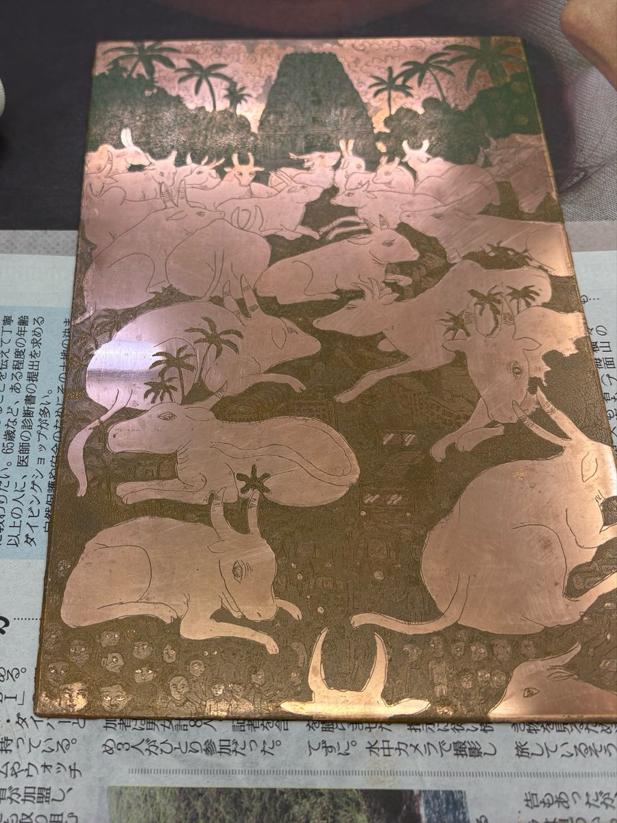 銅版画の製作、エッチング（描画）のあと、アクアチント（面）をやって