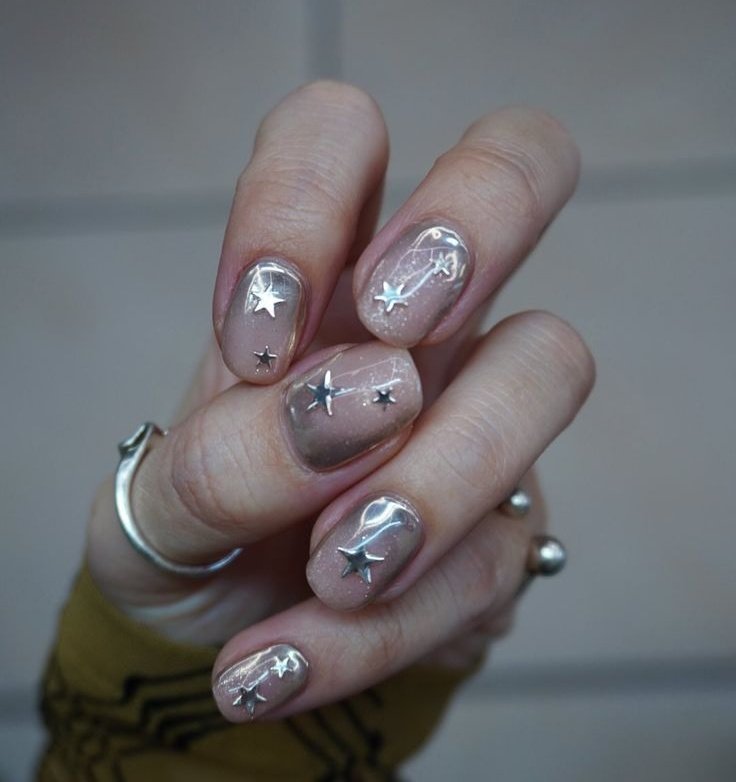 will painting little bugs on el's nails and el applying star nail stickers to will's