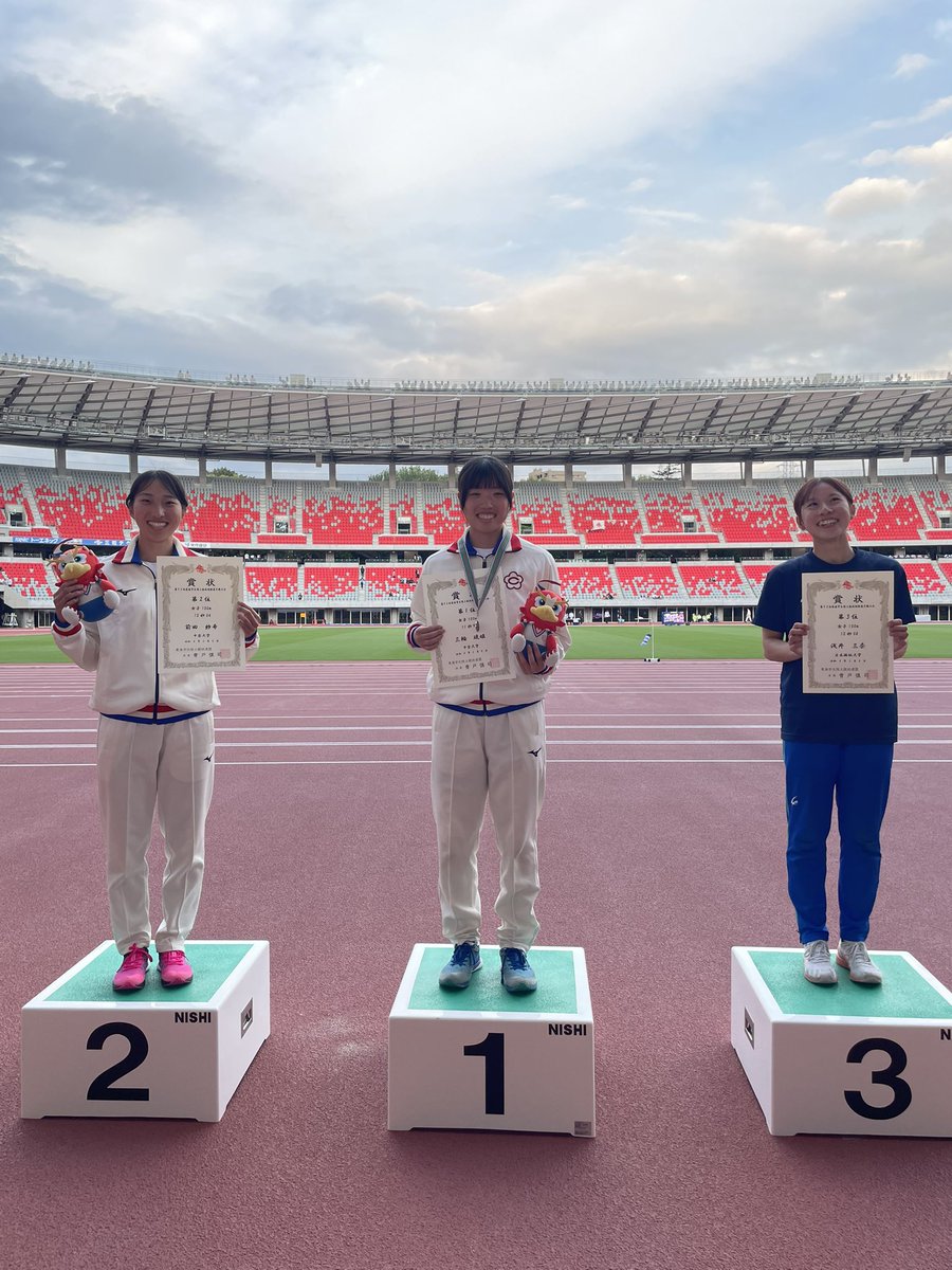 tgrr_tandf's tweet photo. 【92東海IC】
女子100m

🥇三輪　琉姫(中京大)
11.91
🥈前田　紗希(中京大)
12.04
🥉浅井　三奈(日本福祉大)
12.08

(優勝者コメント)
日本インカレで自己ベストを更新して入賞出来るように頑張ります。

#92東海IC
#tgrr
#熱き競技者たち https://t.co/YrE4chpi7c