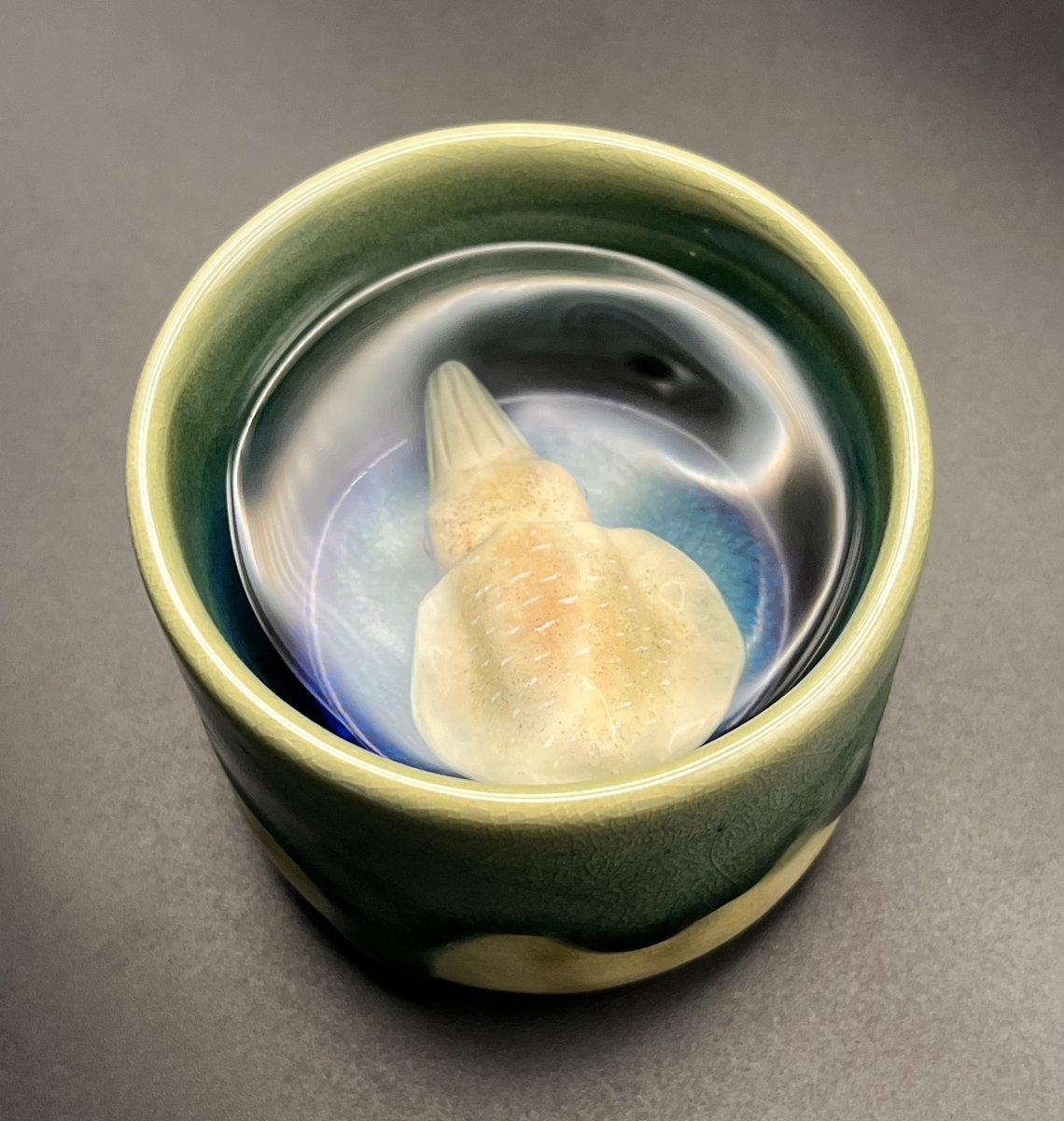 Usaginorara1's tweet photo. アオリイカのぐい呑みを作りました🍶🦑 https://t.co/awxRYuVBDf