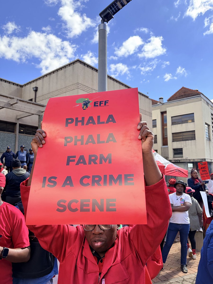 Bongekile Macupe tweet media