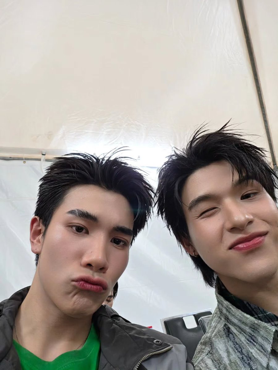 fourth.ig IG:
มาไล่ผีเจมโฟร์ทให้หน่อย5555
(come chase away the GemFourth ghost5555) 😹

#GeminiFourth #เจมีไนน์โฟร์ท
#Gemini_NT #Fourthnattawat