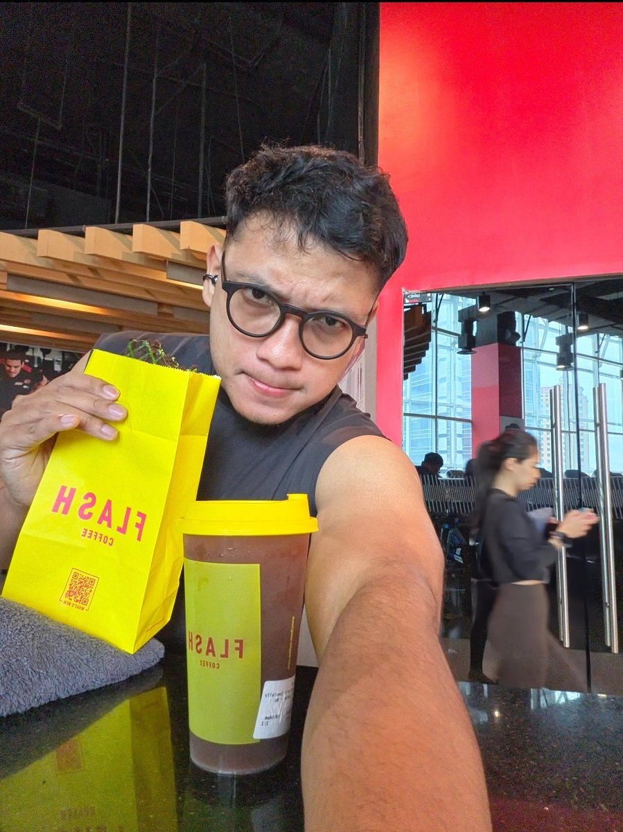 dika tweet media