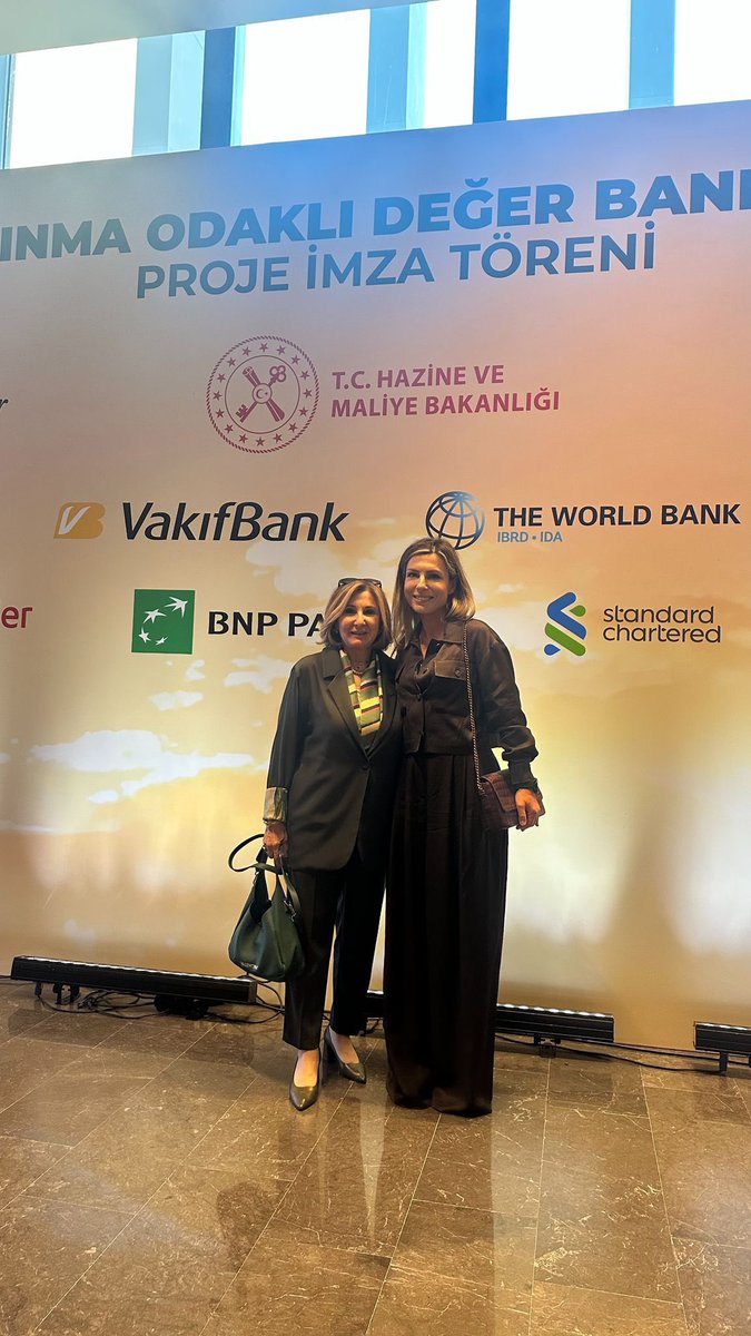 kaisderorg's tweet photo. KAİSDER olarak, VakıfBank ile Uluslararası İmar ve Kalkınma Bankası (IBRD) arasında imzalanan 1,5 milyar Euro tutarındaki kredi anlaşması törenine katılım sağladık. Yönetim Kurulu üyelerimiz Aynur Aydoğan ve Burcu Ketrez İstanbul’daki törende derneğimizi temsil etti. https://t.co/K1dZ32Zgun