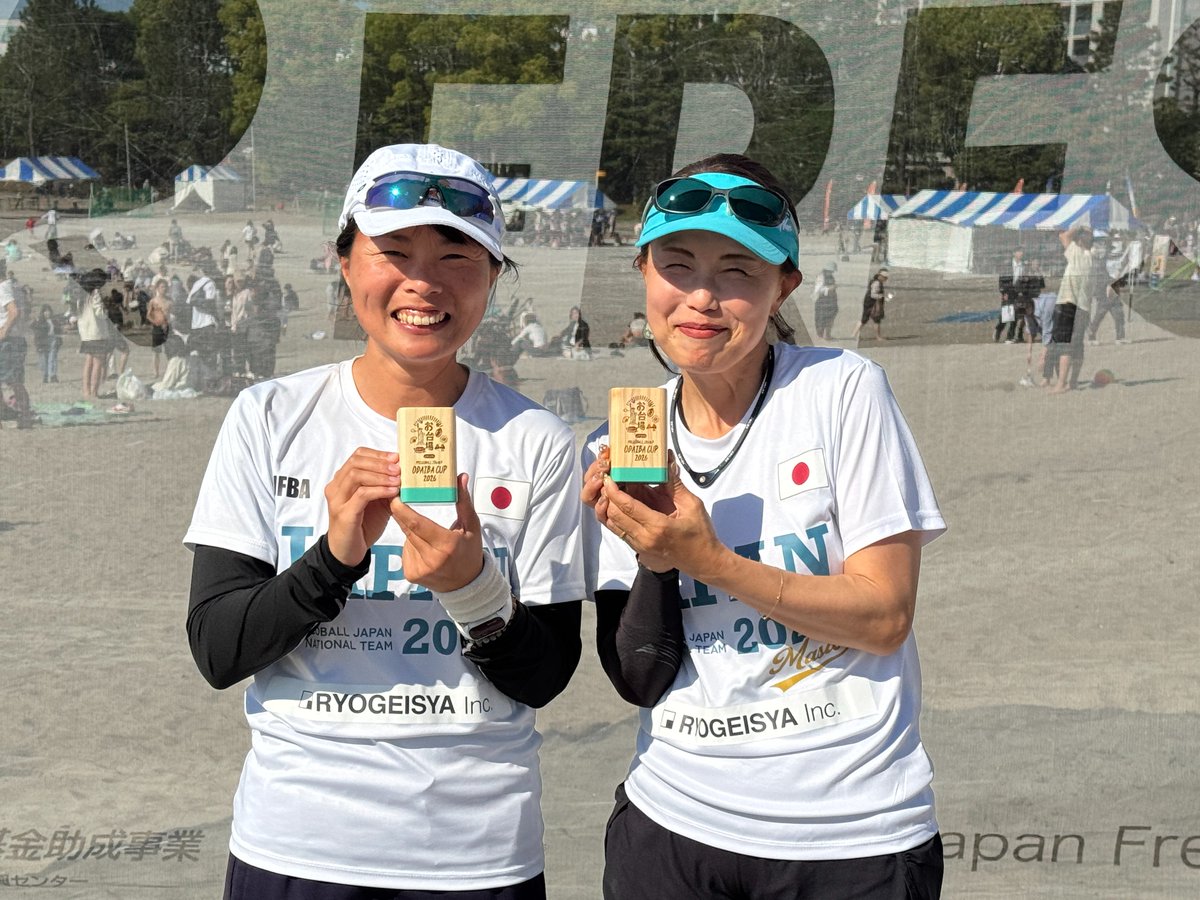 maaya_mtk's tweet photo. 今年もGWはお台場で大会でした。
今回はマスタークラス（50歳以上）の選手と一般女子カテゴリに出て準優勝🥈

2年前のお台場大会では、当時小6の女の子と出て準優勝してました。
https://t.co/mgR5qslclt

20歳年下からの、20歳年上との入賞🤪

ということで、上の世代から子どもまで、フレスコボールの可能性、いっぱいですね。

自分自身も幅が広がり、とても磨けている気がします。