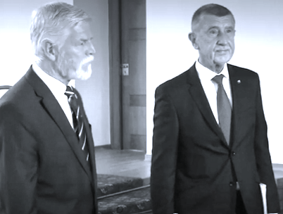 Ty pudeš
Manýry Putina. Dát zpožděním najevo, že pozváním v reálu pohrdáš a převzít móresy od skrčka, kde nic než prasárny nečekáš. Dorazit o čtvrt hodiny později lze k tetě na kafe s bábovkou a plkání o revma. Ne na Hrad, kde čeká prezident a jsi v žebříčku Ústavy až čtvrtý