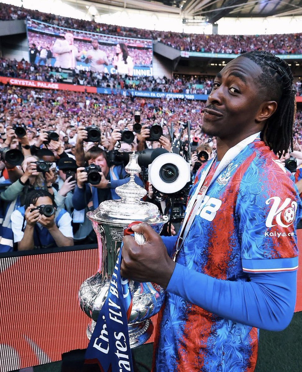 Palace Report tweet media