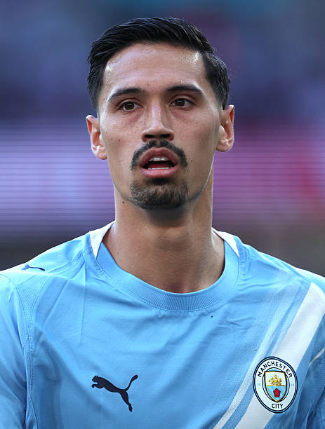 MilanPosts's tweet photo. 📰 @caughtoffside: Reijnders could leave Manchester City. It seems increasingly clear that a return to Milan is a concrete possibility. https://t.co/mteryuMM0z