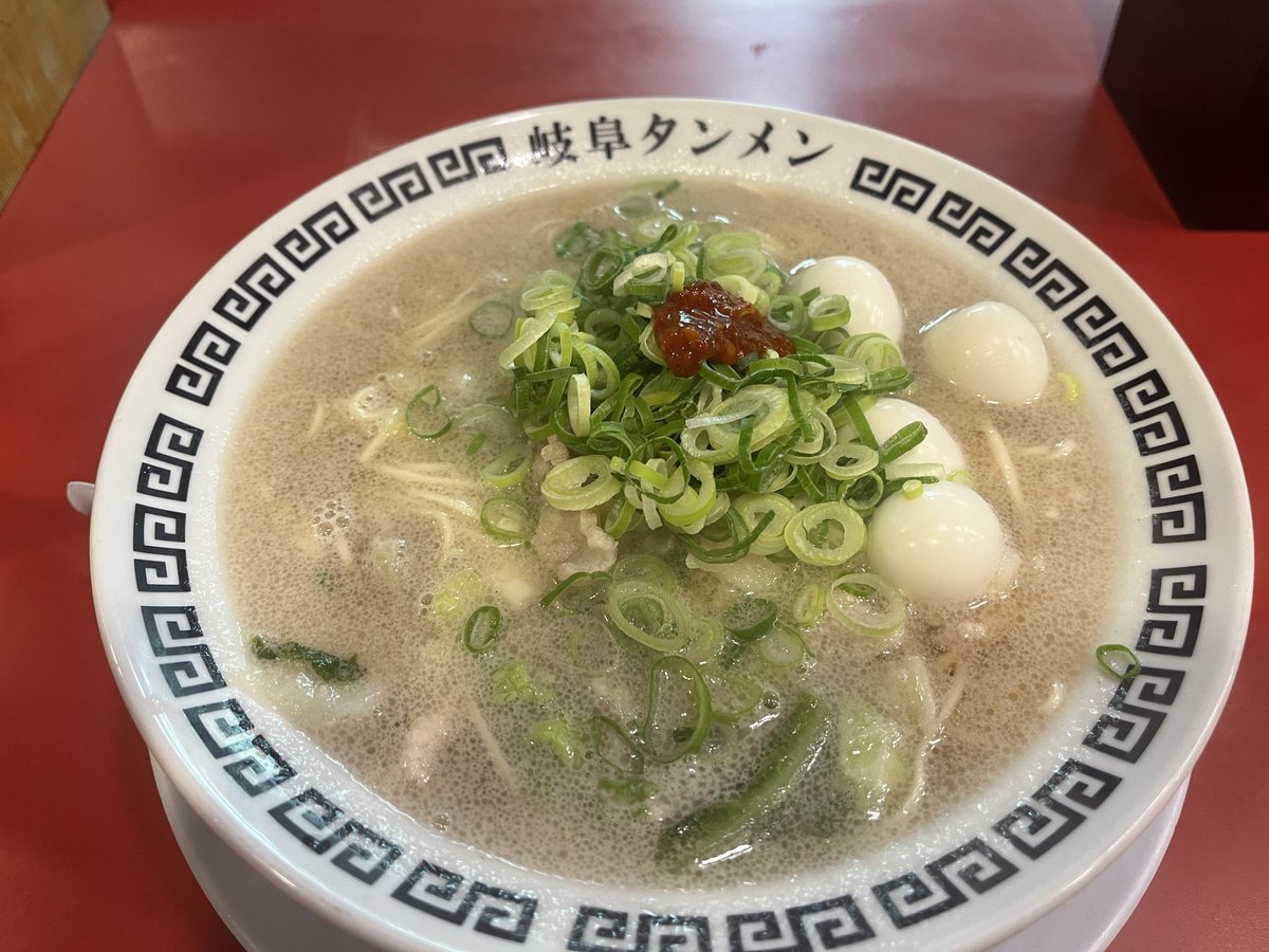 jmqss's tweet photo. 2ヶ月のハイライト

岐阜タンメン食べていちごパフェ食べて髪切った https://t.co/pvyS86Ipt1