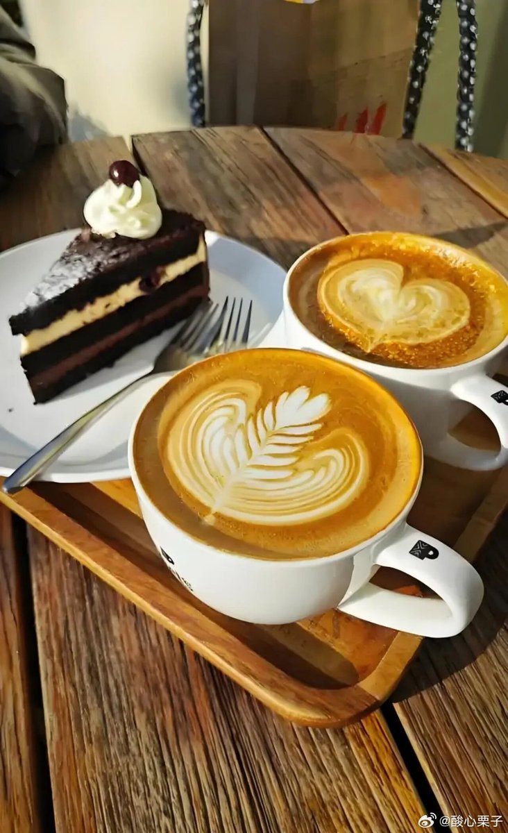 Ryan_Sells's tweet photo. " Turn ordinary moments into magic—whether it’s a morning coffee, a sunset walk, or tonight’s holiday feast. Small rituals = big joy. Happy [节日/仪式感时刻，如：Thanksgiving / Weekend Rituals]! " https://t.co/DHhORdRIJt