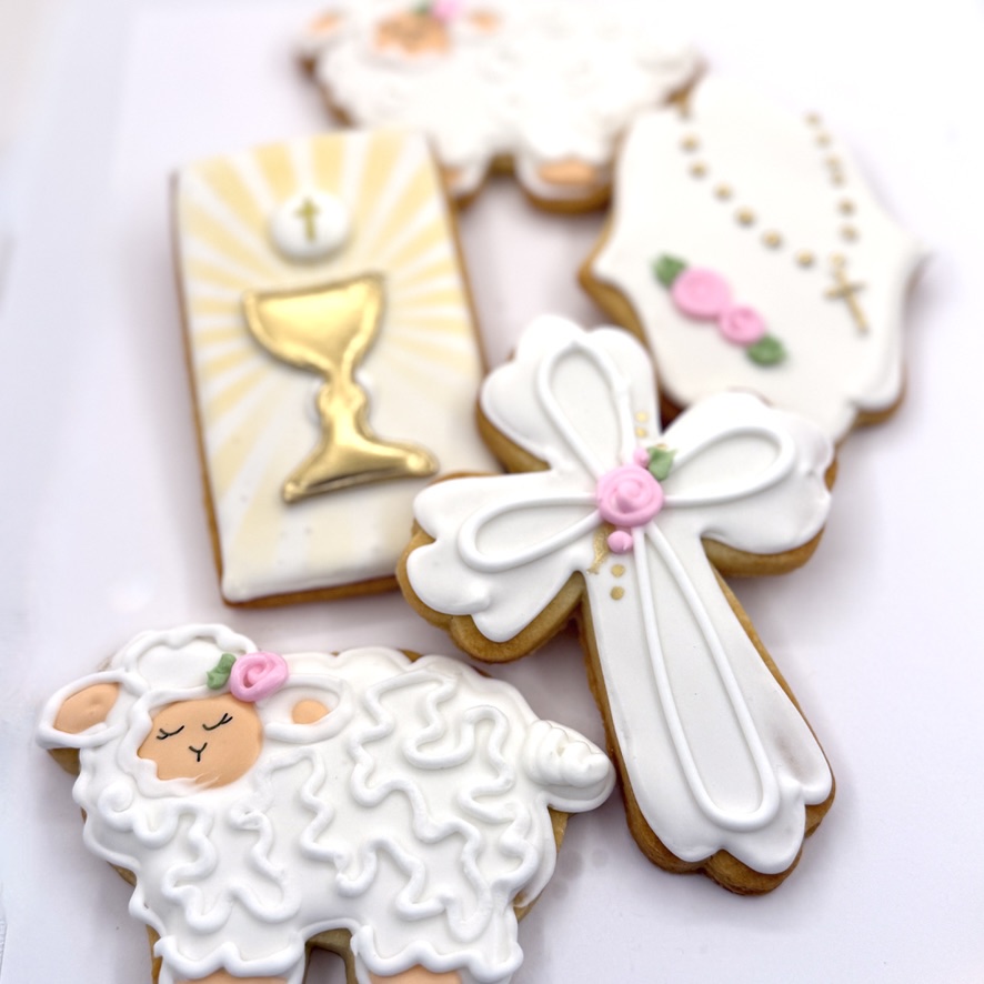 sbracken3's tweet photo. https://t.co/KVzcmE4AB4 ✨ Celebrate First Communion with our beautifully decorated cookies! 🍪 Order now! 

#FirstCommunion #partyplanning #FirstHolyCommunion #HolyCommunion #FirstCommunionDay #FaithCelebration #ChristianCelebration #ChurchCeremony #ReligiousCelebration https://t.co/Pt8YJ5KoRL
