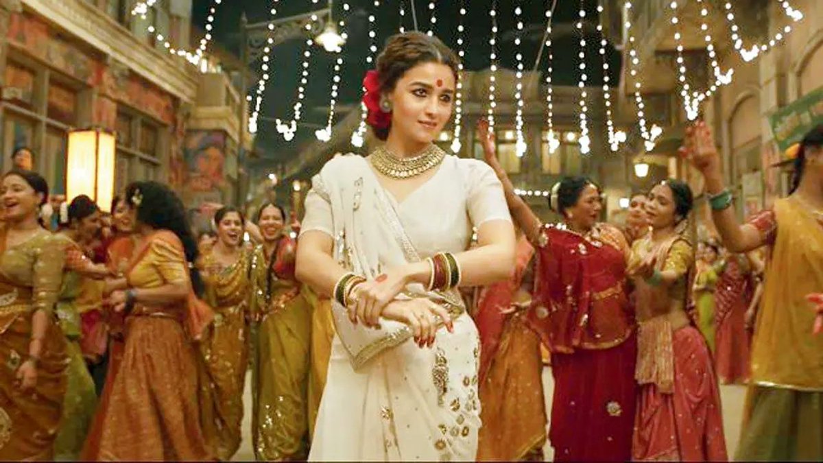 anyway gangubai did this too. north and south stays consistent in colorism