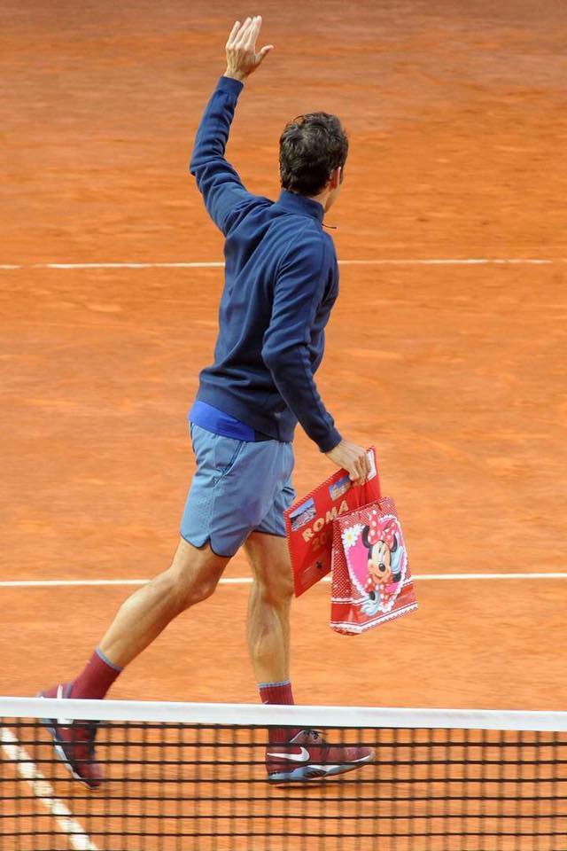 Dinora♥RF 🐐 tweet media