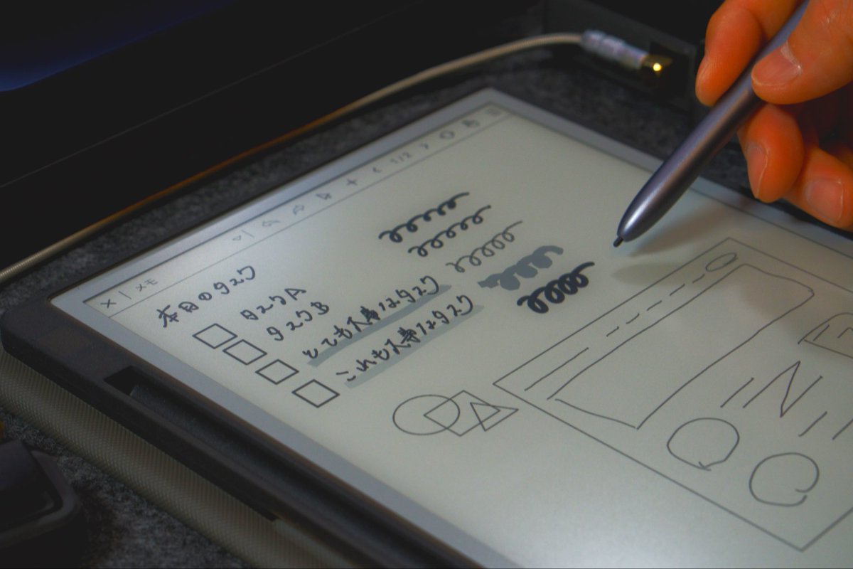 yuLog_jp's tweet photo. E-Inkタブレット「Huion Ink」

* 8,192段階筆圧×EMRペン
* 寒色・暖色デュアルフロントライト
* 電子ノート・電子書籍リーダー・ペンタブ対応

通知に振り回されず、ただ目の前のメモに没頭できる。そんな贅沢な体験ができるタブレットをレビューしました。

https://t.co/pyr3EMzsOv https://t.co/1mvij2lHi7