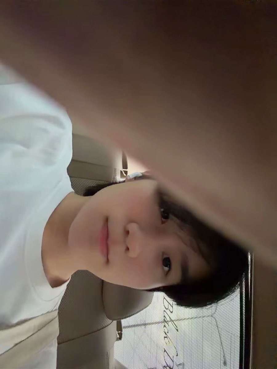 ใครมาวันพรุ่งนี้กดสองงง