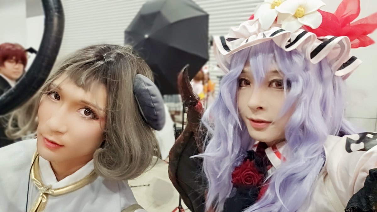 mikangyuunyu's tweet photo. 遅くなりましたが、例大祭のツーショ2です♪次回は、軽装でこちらからお話してみたいです♪(*^.^*)
#博麗神社例大祭23
#例大祭コスプレ https://t.co/0KcGFj580L