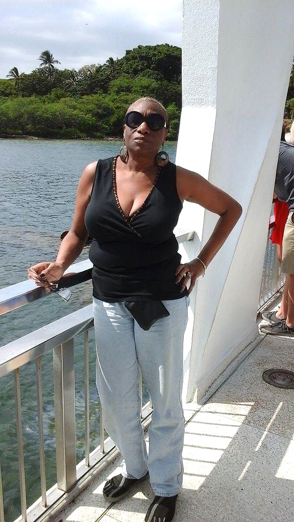 MarcAThompson4's tweet photo. At the Arizona memorial in Pearl harbor https://t.co/m0tJmLVztd