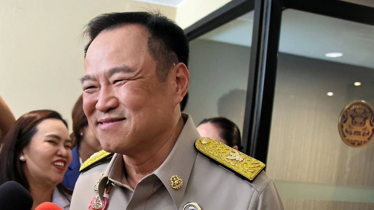 เจเจไม่ลับลู้ tweet media