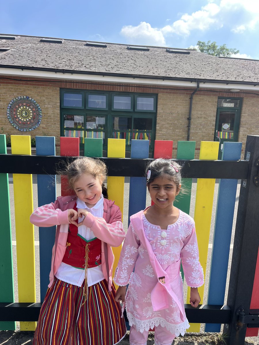 standrewseyfs's tweet photo. Happy Celebrate Me Day! Reception spent the morning celebrating the wonderful culture that make our class room so special . https://t.co/ixhBOcm4wx