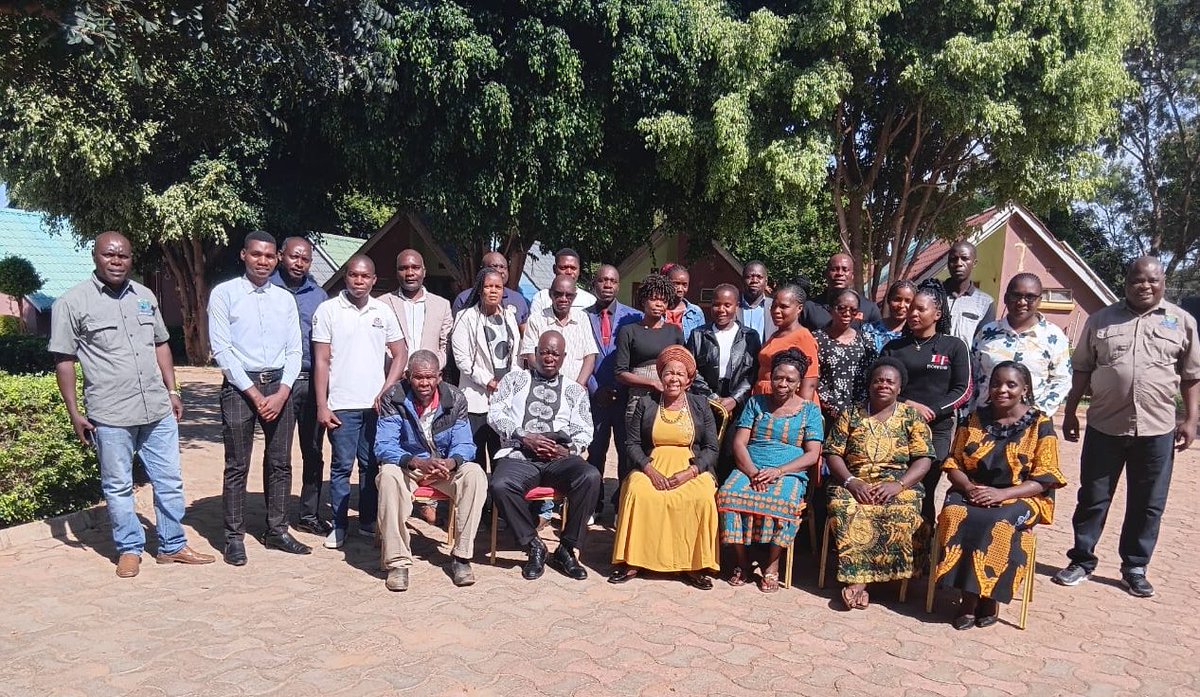 hrc_zambia's tweet photo. HRC-Z Intensifies Human Rights Sensitization Ahead of 2026 Polls

The Human Rights Commission of Zambia (HRC-Z) is carrying out legal clinics in selected districts to raise awareness on access to justice and related human rights issues.

On Tuesday, 5th May 2026, the Commission was in Siavonga and Chirundu Districts, and today, 8th May 2026, has proceeded to Mumbwa and Luangwa districts engaging various stakeholders.

The legal clinics are intended to provide members of the public with an opportunity to raise complaints, seek legal guidance and receive information on the promotion and protection of their rights as the country prepares for the 2026 General Elections.

The Commission is conducting these legal clinics with support from the European Centre for Electoral Support.

#ZambiaDecides2026
 #HumanRightsZambia