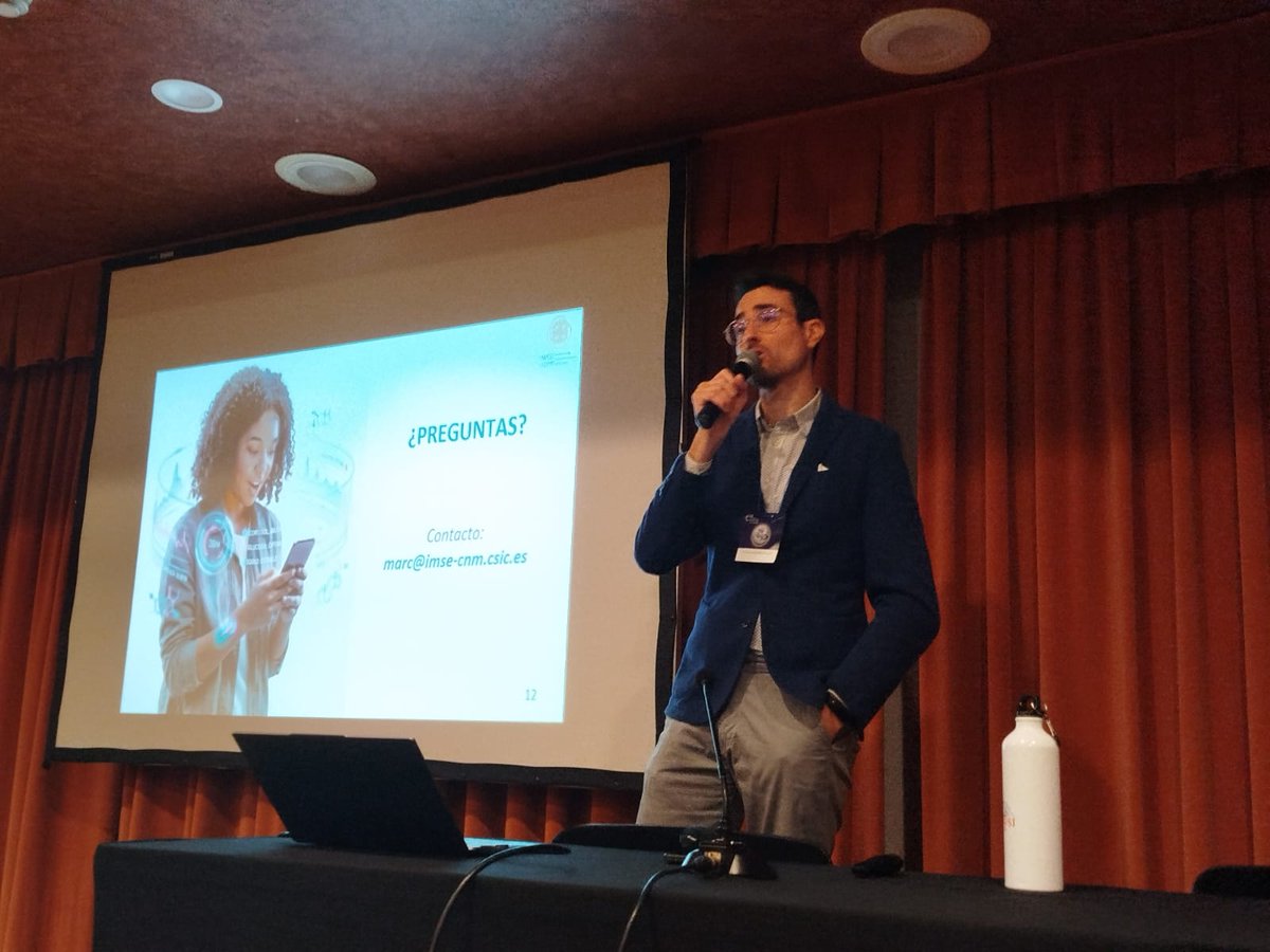 FeriaCiencia's tweet photo. 💉✨ ¡Dile adiós al miedo a las agujas en la #24FeriaCiencia! 🩹

Esta mañana hemos descubierto tecnologías increíbles con Marc Parrilla (@IMSECNM) y su charla “¡Adiós a los pinchazos! Microagujas y el futuro de la salud invisible”. ¡Una auténtica revolución para nuestra piel! 🚀 https://t.co/rlvAZOe8dw