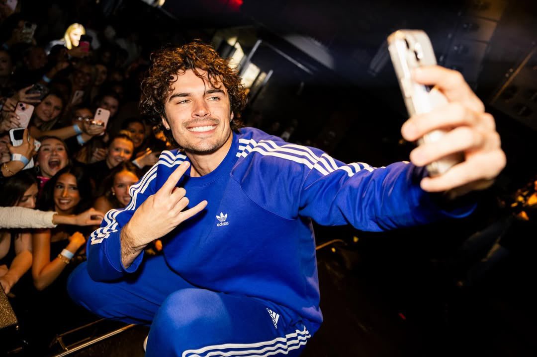 Nic during his Greekfest show in Tuscaloosa, Alabama  💥🌏| January 2026