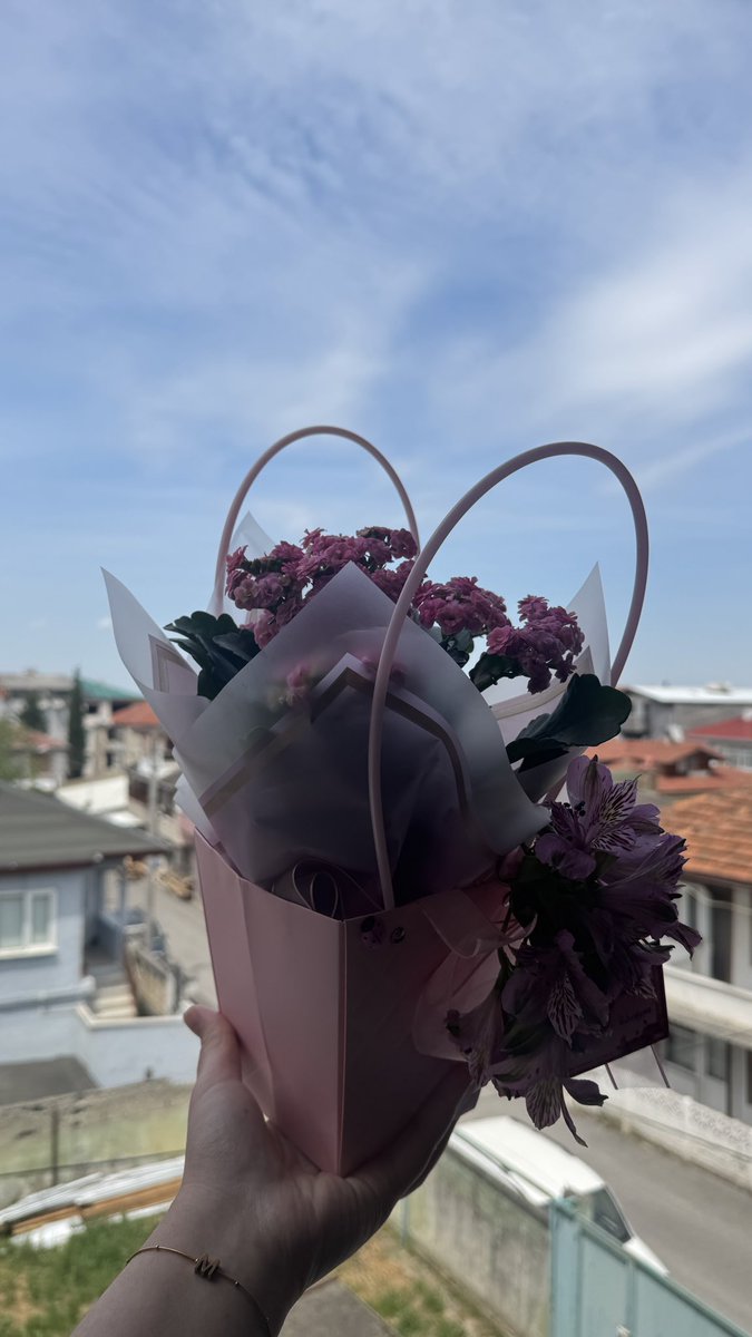 MeryemArs00's tweet photo. 🌸💕 https://t.co/0VKyy4HCgt