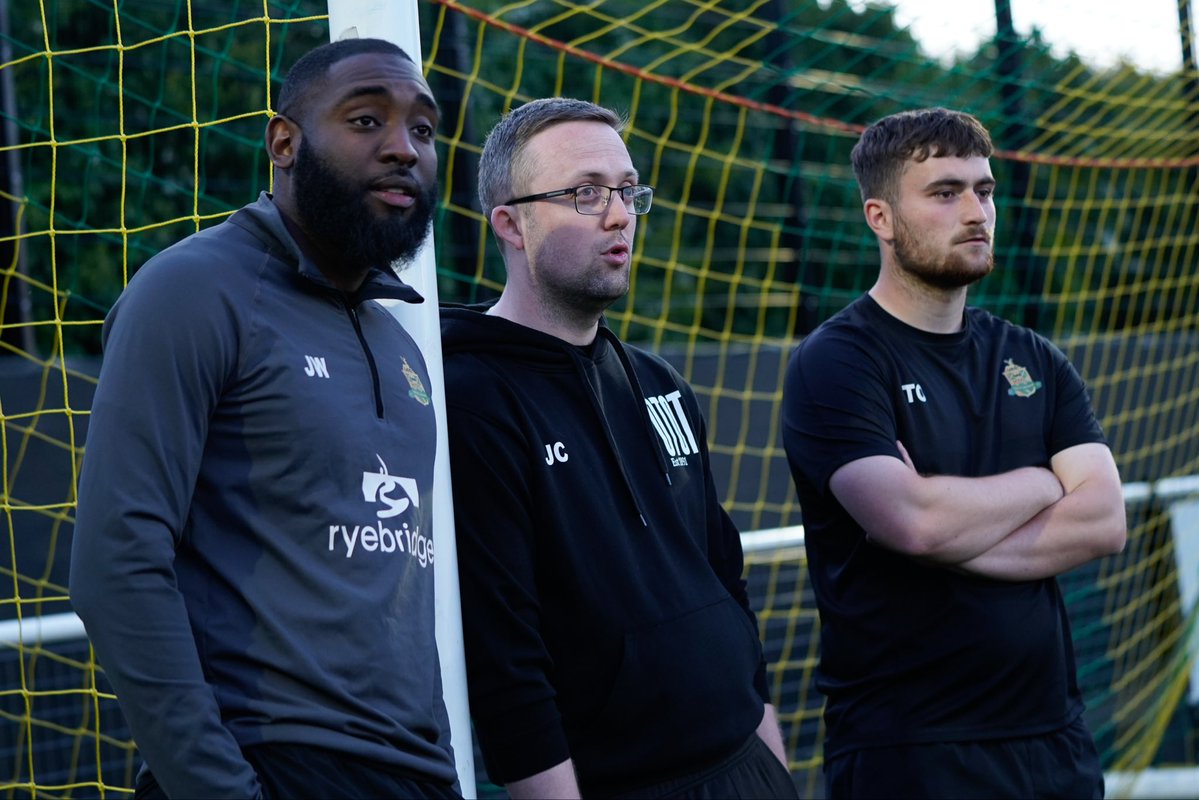 Putting in the hard work ahead of Sunday!

Harps vs <a href="/StevenageFCW/">Stevenage FC Women</a> <a href="/ERWFLe/">Eastern Region Women's Football League</a> League Cup Final 

The Eyrie Stadium, Bedford, MK44 3LW, 15:00, 10/5. 

#OneTeamOneTown🟡🟢🦌