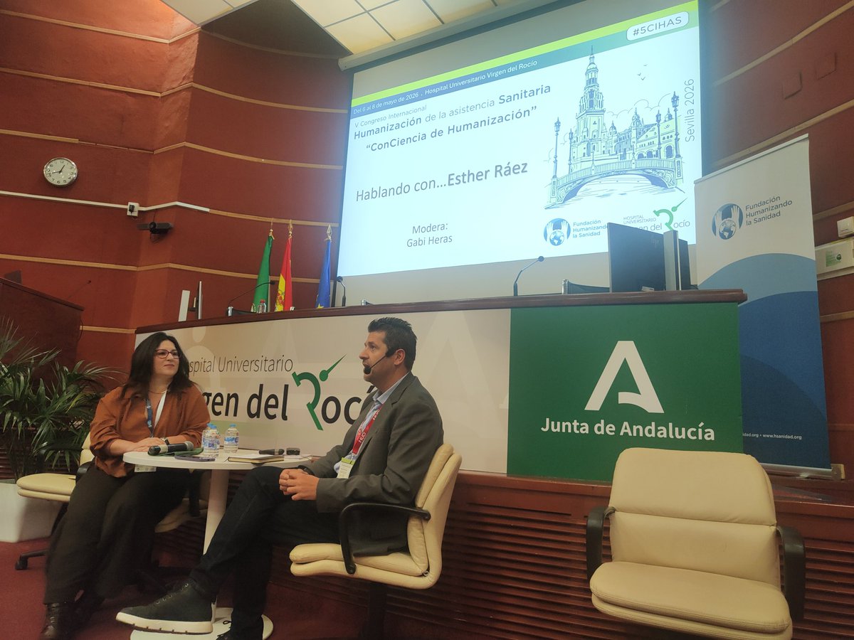 tayvs15's tweet photo. Siguiente mesa...Hablando con…Esther Ráez, y su vivencia como familiar
✅El diagnóstico fue muy frío, sin tacto,en mitad del pasillo,la Dr. nos dijo que no tenía mucho tiempo(mirando el reloj) y que mi hermano tenía Leucemia..es algo de lo que me cuesta mucho deshacerse https://t.co/z5R9TsSBbe