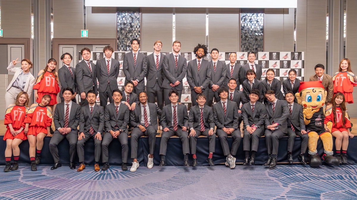 osakaevessa's tweet photo. 2025-26
EVESSA FAMILY.

#大阪エヴェッサ https://t.co/OfbdIym8D1