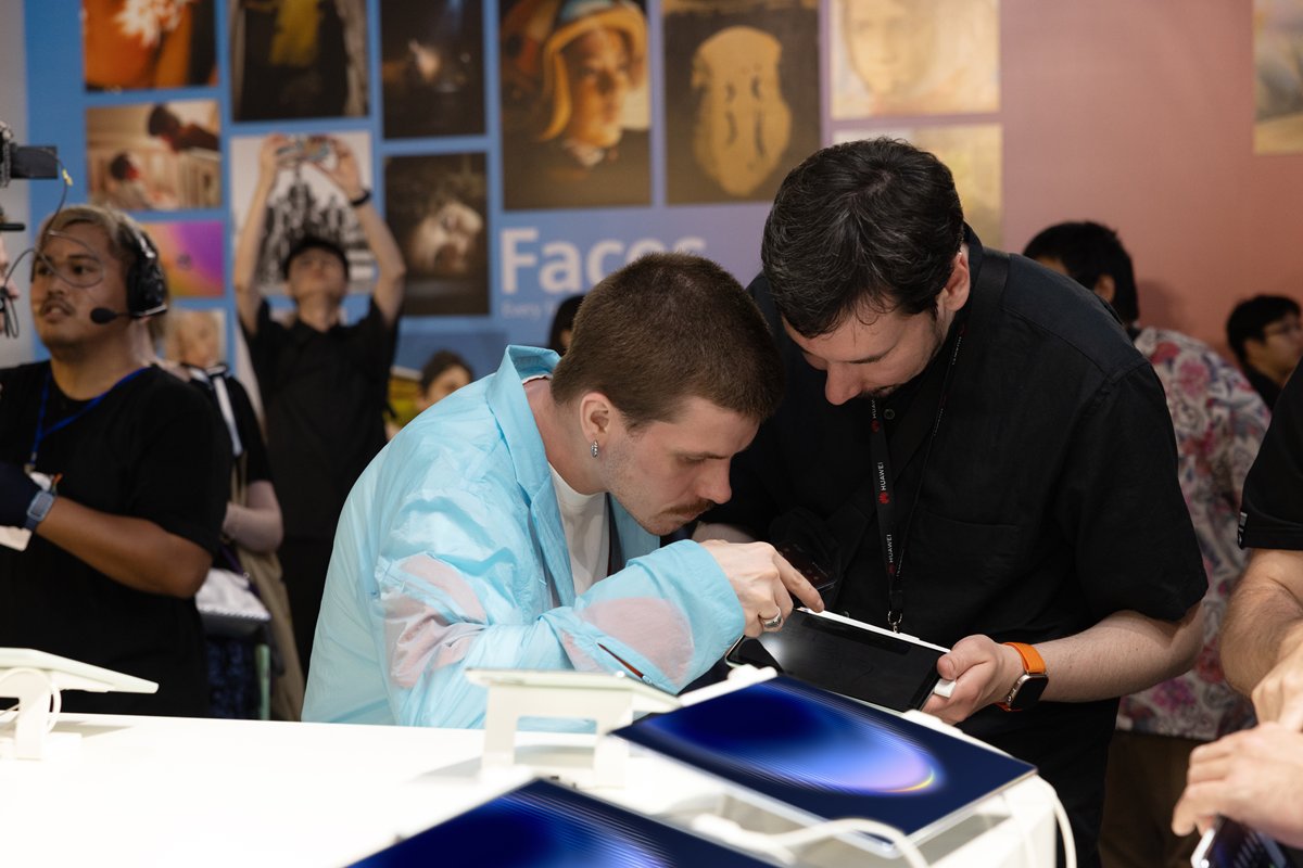 Huawei Mobile tweet media