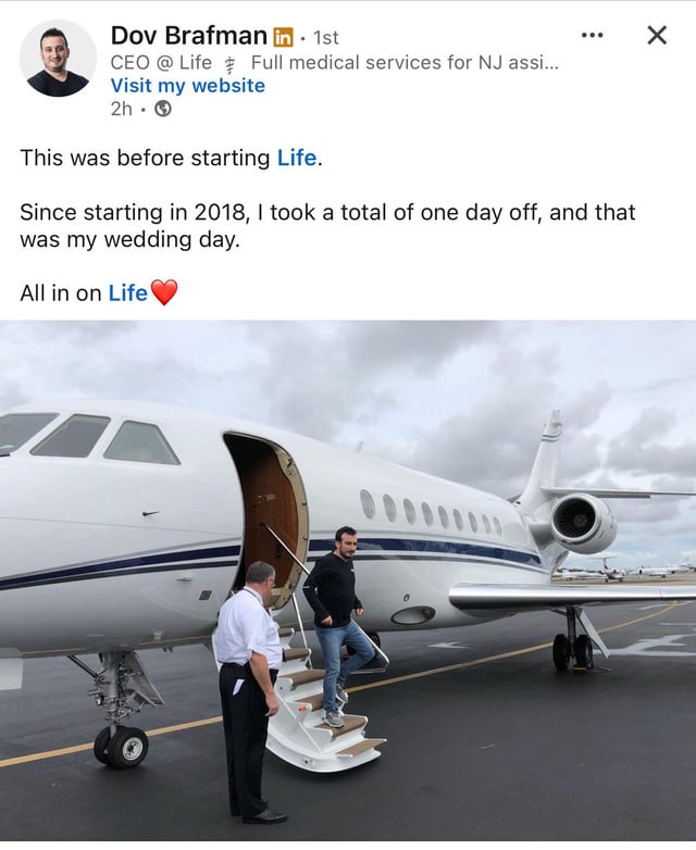 LinkedIn Lunatics tweet media