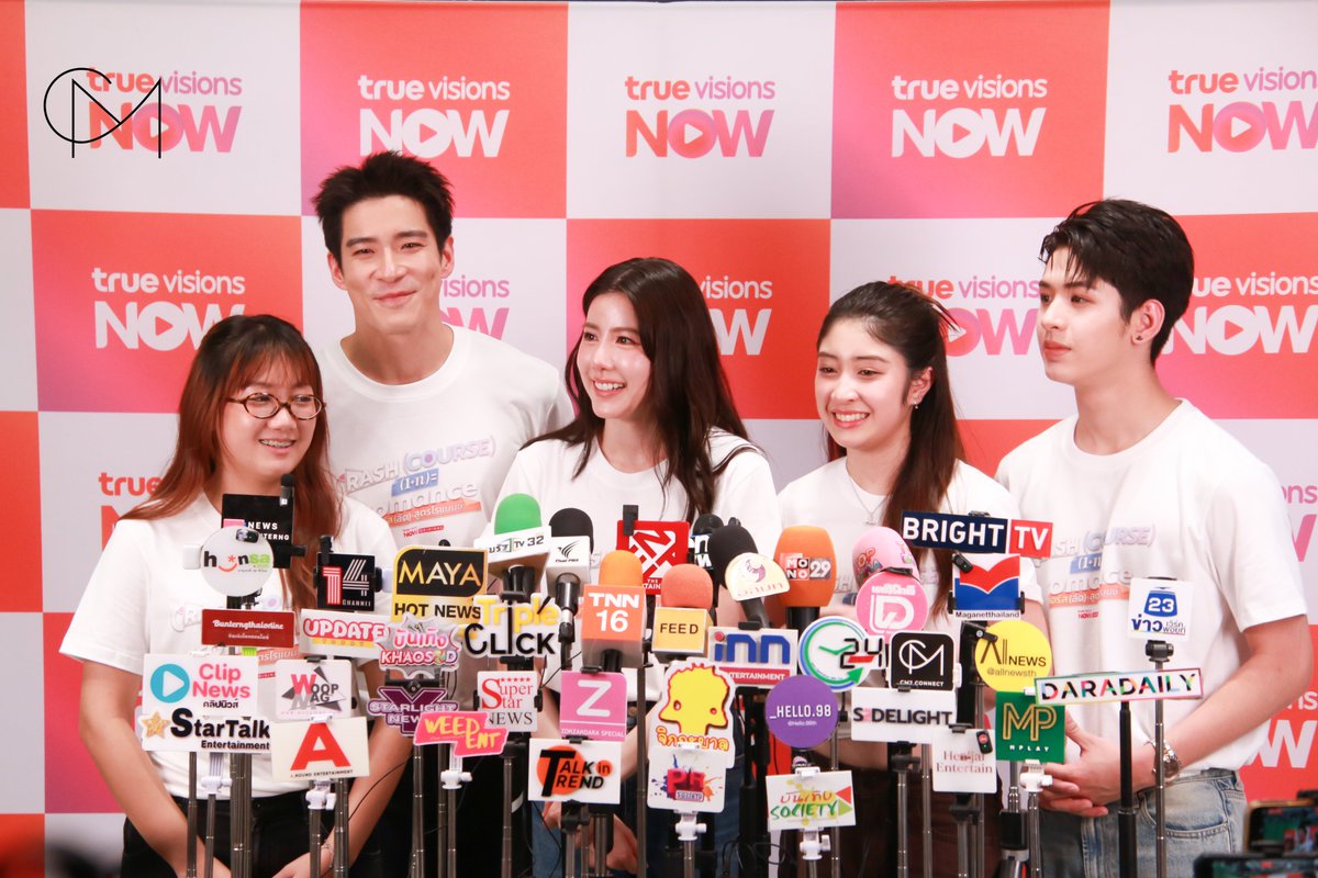 CM2Connect's tweet photo. “อาเล็ก - เอสเธอร์, วันใหม่, ภูมิใจ และ เปา” จากซีรีส์ “Crash Course in Romance คอร์ส(ลัด)สูตรโรแมนซ์” ช่วงสัมภาษณ์สื่อ
#อาเล็กธีรเดช #เอสเธอร์
#วันใหม่ #ภูมิใจศศิชา
#Paopichitchai
#CrashCourseInRomanceTH
#คอร์สลัดสูตรโรแมนซ์
#TrueVisionsOriginal https://t.co/LExhtjrlSO