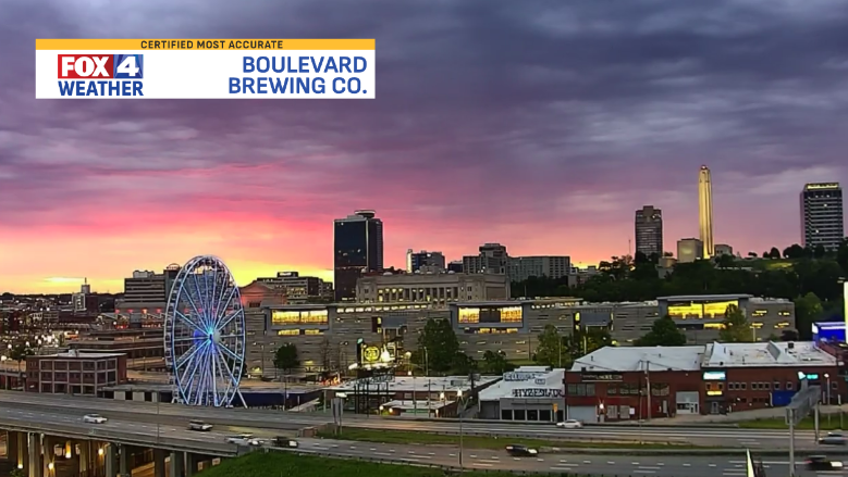 MBogowith's tweet photo. What a sunrise this morning! #fox4kc https://t.co/k72JOUJYdD