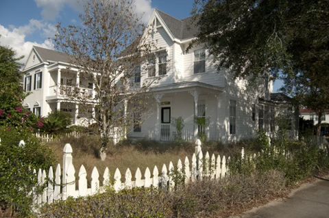 AllistonIPC's tweet photo. Foreclosure is a legal procedure in which a lender repossesses a property due to the borrower's failure to make mortgage payments. https://t.co/uO1ct1rDH0 https://t.co/0uQ6CtYdOw