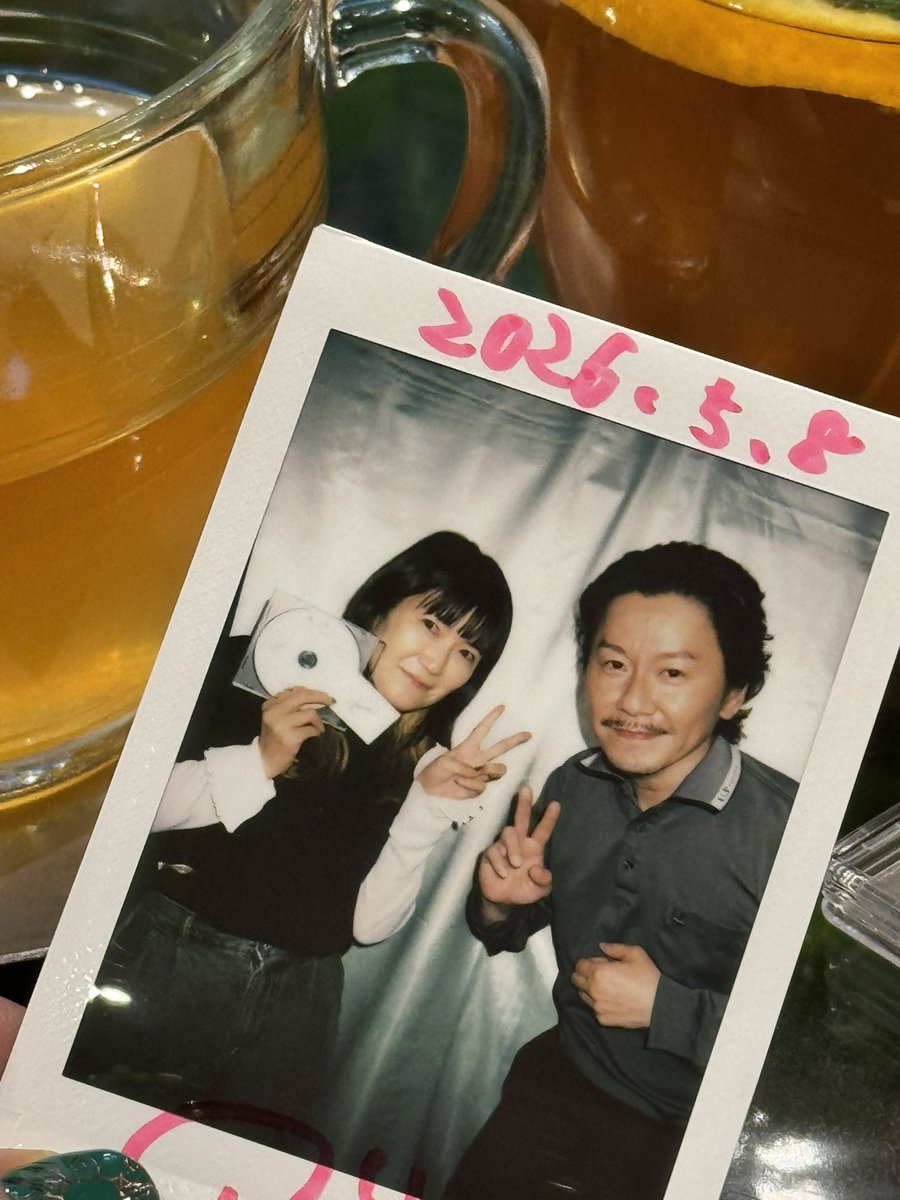 sugar_neko's tweet photo. 初めてのマツモトクラブさん単独公演に参戦♪めっちゃ面白かった！表情の演技と間が最高✨益々好きになりました❤️

チェキで内さまを見てファンになった事もお伝えできたし、抽選会でOPテーマ当たった、、！今月の運を使い果たした←

また観に行きます！
#マツモトクラブ #謙と目黒のやりなおし https://t.co/FO99w0WUPX