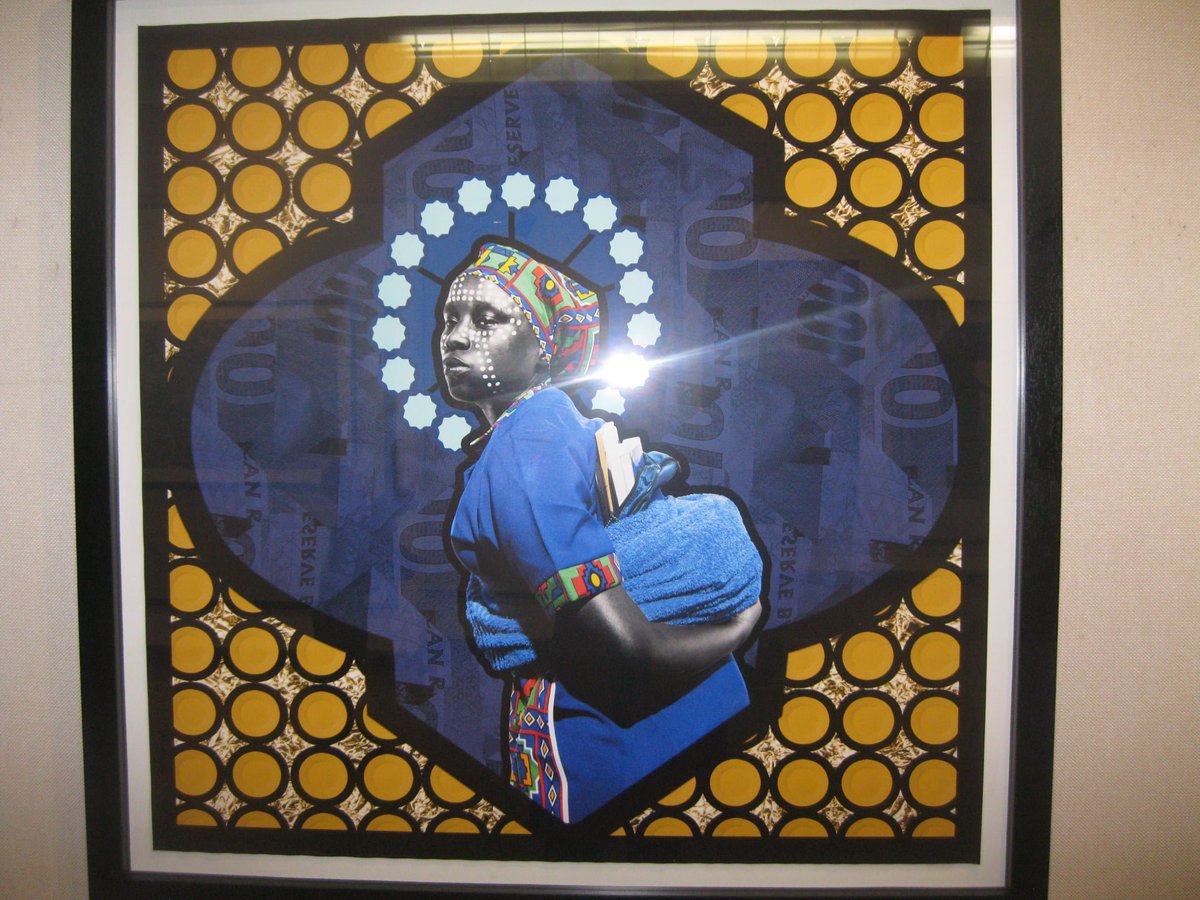 ExpoRising's tweet photo. Coming up in the May issue of #IAmAnEducationChampion Magazine: Our mission at RSCE is to transform young people's dreams into reality by showcasing diverse career paths.We got to hang out with an accomplished Visual Artist who uses colour,experiences as a form of communication. https://t.co/TBCXo8XSKX