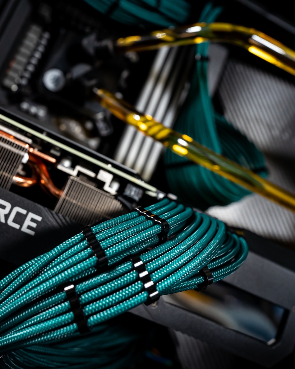 CableMod tweet media