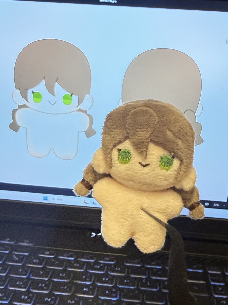 rabbity1491's tweet photo. 完功好幾個月的五公分小迷你
是之前做娃的縮小版！

#棉花娃 #無屬性娃娃 #5cm娃 https://t.co/TfcOK3RiWi