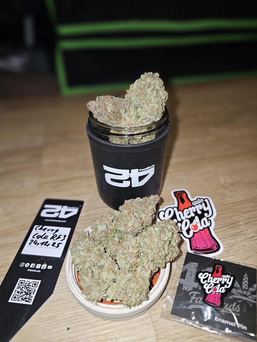 💨4⃣2⃣0⃣ HIGH GIVEAWAY 💨
T-shirt + NEW LOGO SOCKS + TEXTILE POT + Jar
10 seeds of your choice 🌱✨
You know what to do:
• Follow @fast_buds
• Tag 3 friends
• Like + Retweet
Cherry Cola Auto by 513grow