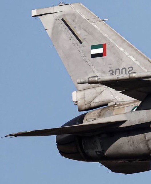 gang_uae's tweet photo. ما جَهَلنا غير مجهول النسب
و ما نأجل ثارنا تاره و حين

و إصْغ للميراج و إبصِر للهب 
والعلم واضح يسر الناظرين

يا مجوس احنا اشاويس العرب
ضربنا فيكم و انتوا موقنين

واننا ثرنا براكين و غضب
 وان جهلنا فوق جهل الجاهلين

#المجهول ⚔️ https://t.co/ADEhfVwb7d