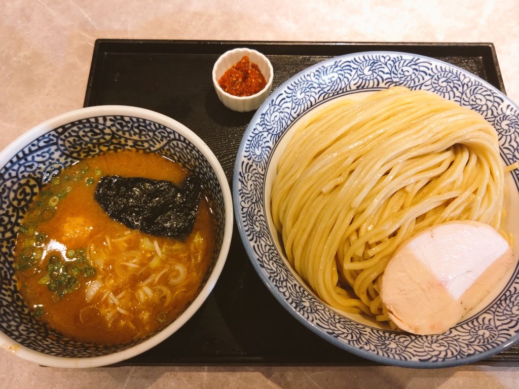 velloncho's tweet photo. 麺屋一燈(新小岩)
残業まみれの最中に仕事抜けて心の実家きめるのたまらん。やっぱ働く姿勢はこうでないとな。 https://t.co/2rKjCGblba