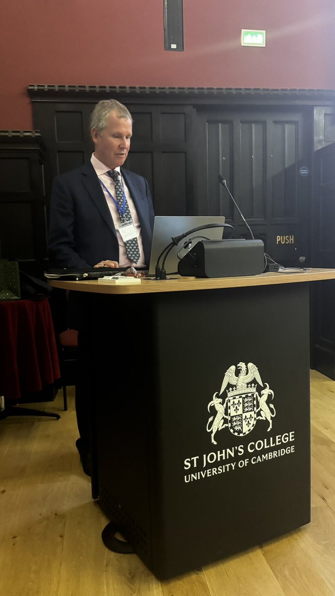 alan_askari's tweet photo. Mr Peter Safranek (Consultant Upper GI Surgeon) from @CUH_NHS presenting published evidence and his 20-yr experience in anti-reflux surgery at the East of England Upper GI Surgery Network. Session chaired by @venkarch and Krashna Patel @Bhaskar23859803 @STEER_UK @NHSEastEngland https://t.co/Ly0OrJ1YG3