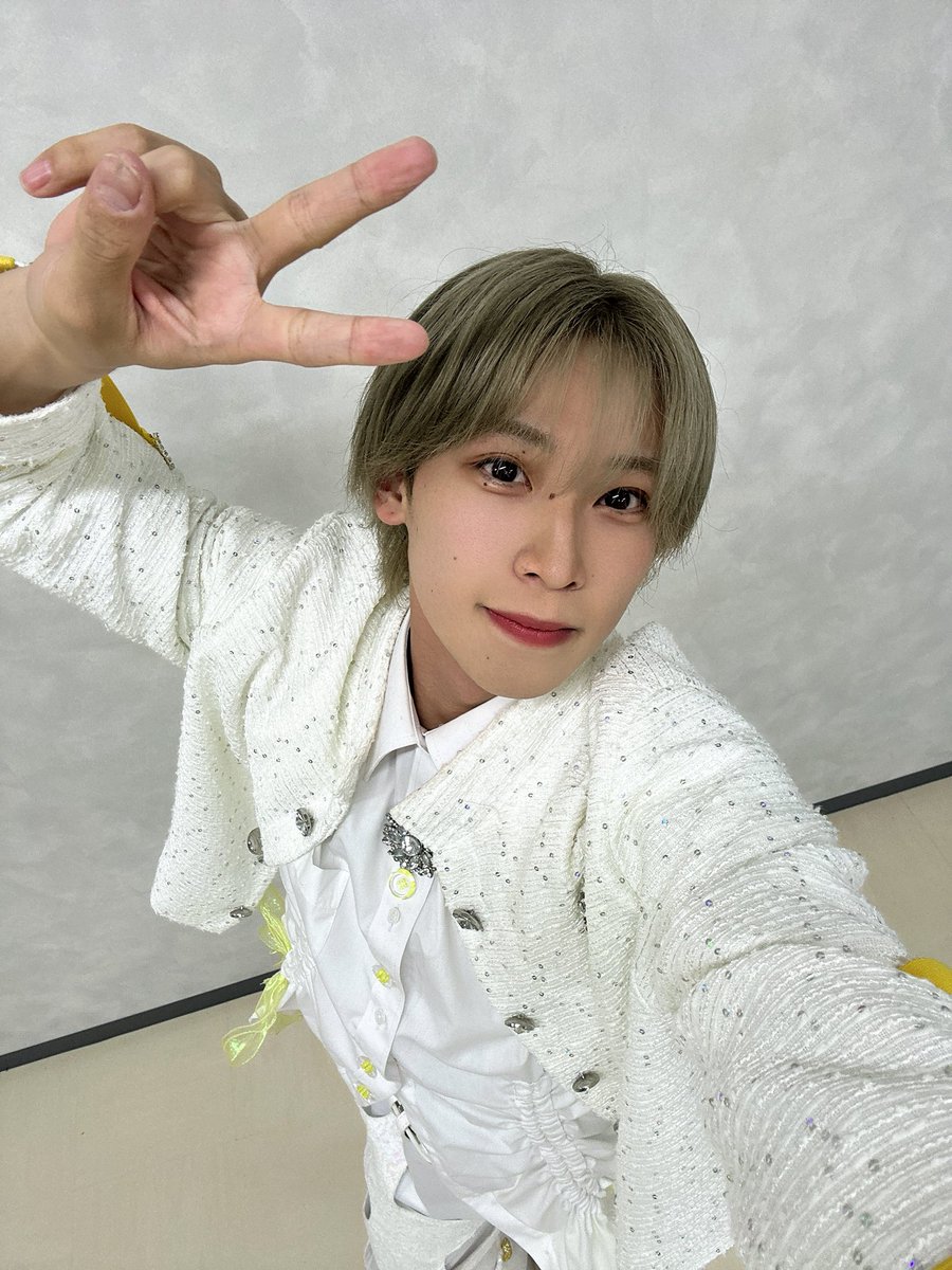 日向 あき【LIT】 tweet media