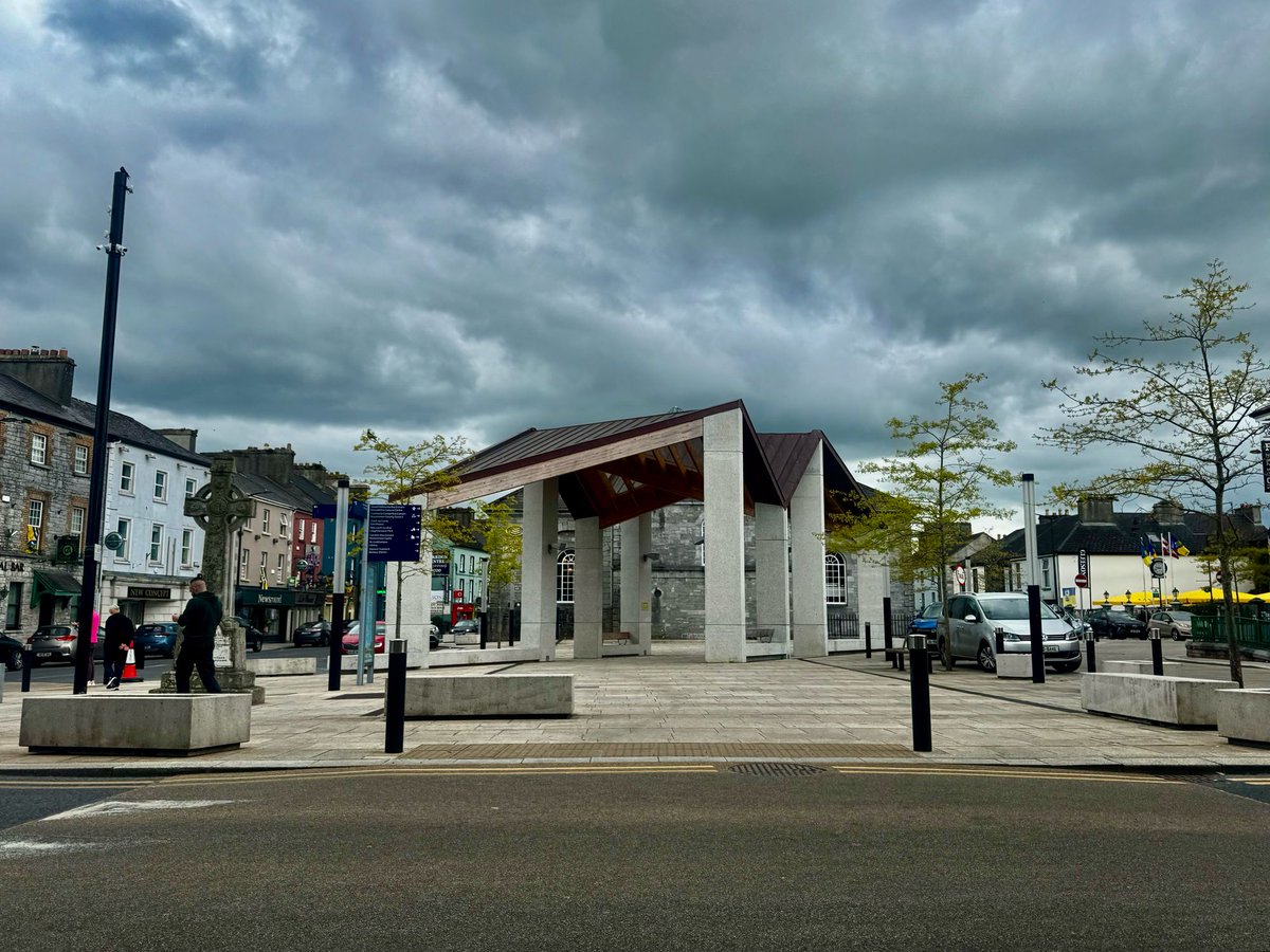 every_station's tweet photo. Roscommon ✅

Went for a walk around the town. Very impressed with the castle and abbey. Well worth a visit if in the area! https://t.co/6D0R6J5yRP