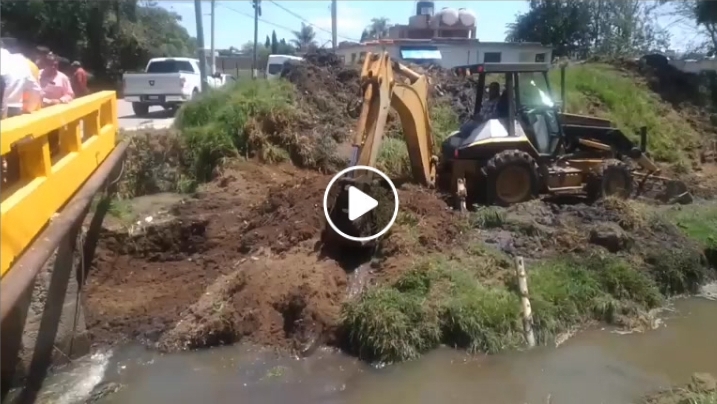 MetropoliTlax's tweet photo. #Apizaco | El presidente municipal, Javier Rivera Bonilla implementa acciones para la limpieza de la barranca de Santa María Texcalac
https://t.co/soBKtgYN2X https://t.co/PAPppFt9Hs