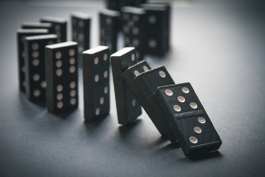 elemental_'s tweet photo. Signing your first $2,000 client is the whole battle.

7 dominoes have to fall for someone to pay you real CASH. Which is so different to salaried jobs.

It's basically the "final boss fight" when you're at level 1.

Unfair. But once you're through everything is easy.