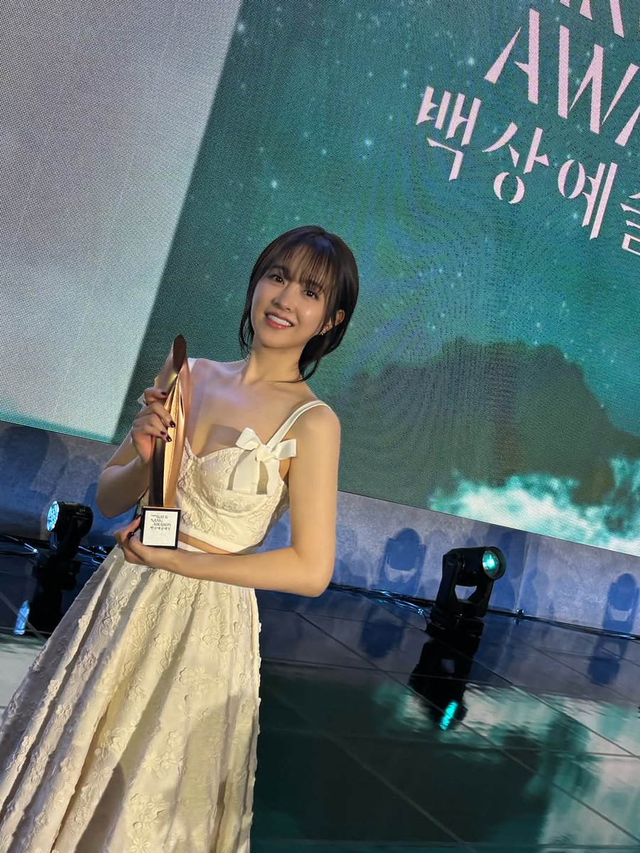 𝐁𝐨영 tweet media